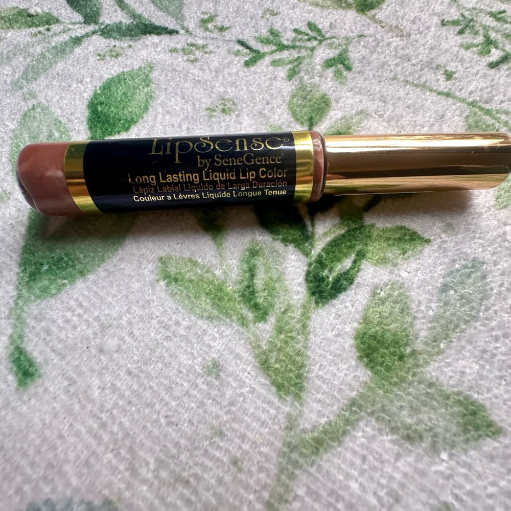 LipSense Hazelnut - Picture 3 of 3
